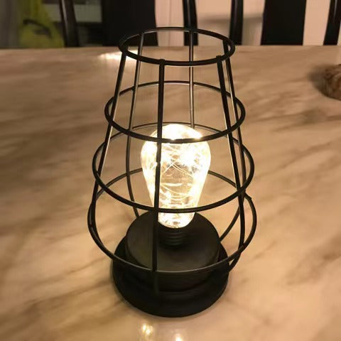 Metal Goblet Table Lamp