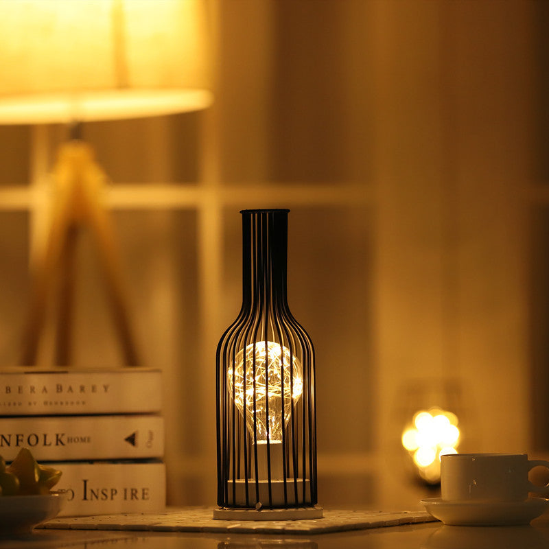 Metal Goblet Table Lamp